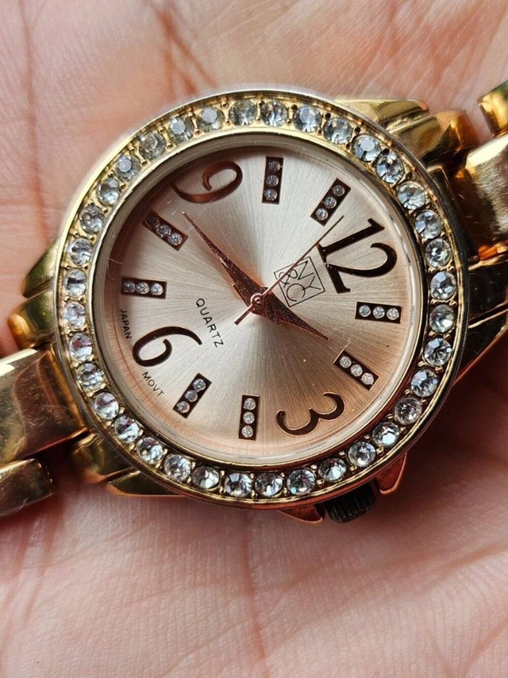 NY&C Women Wristwatch Gold Tone Quartz Analog Crystals Accent Bezel Watch